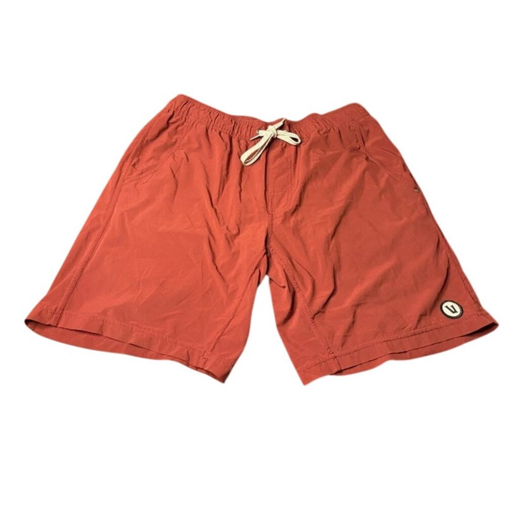 Vuori Men's Medium Athletic Training Shorts Rust Lined Stretch Performance
